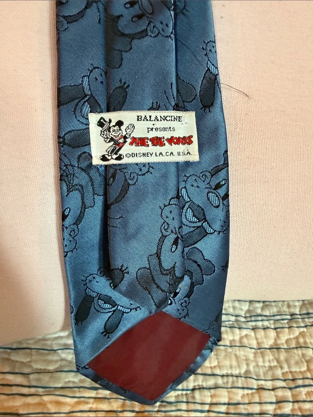 Disney Men's Dark Navy Goofy Jacquard Tie